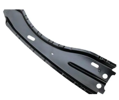 Dacia Logan Ön Çamurluk Braketi Sac Sağ 05-08