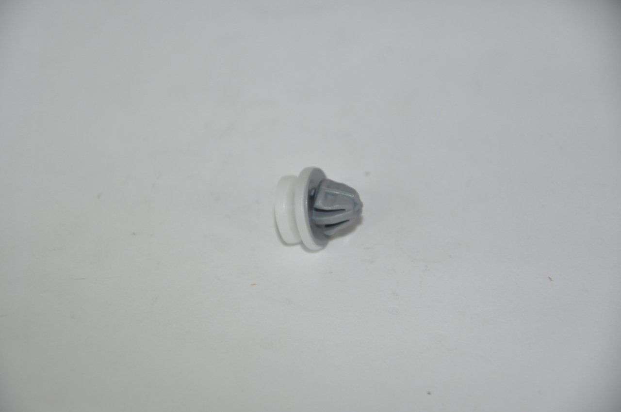 Kapı Döşeme Klipsi Clio-Megane I